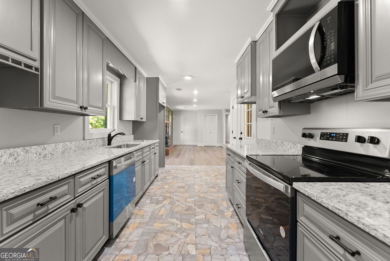 5880 Norton Circle Flowery Branch - Photo 15