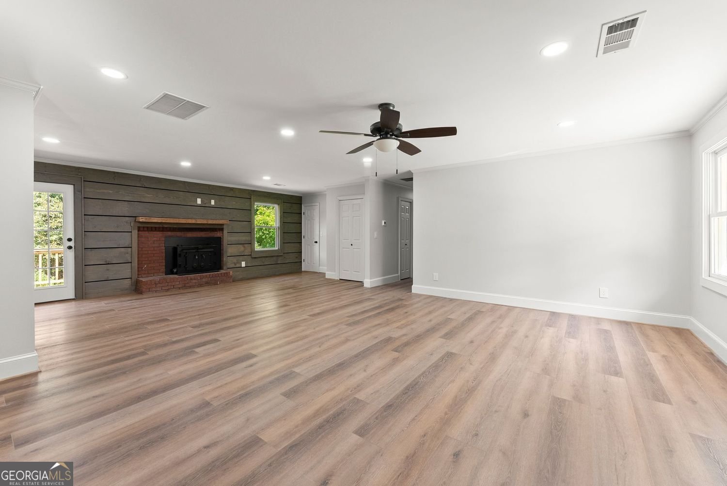 5880 Norton Circle Flowery Branch - Photo 7