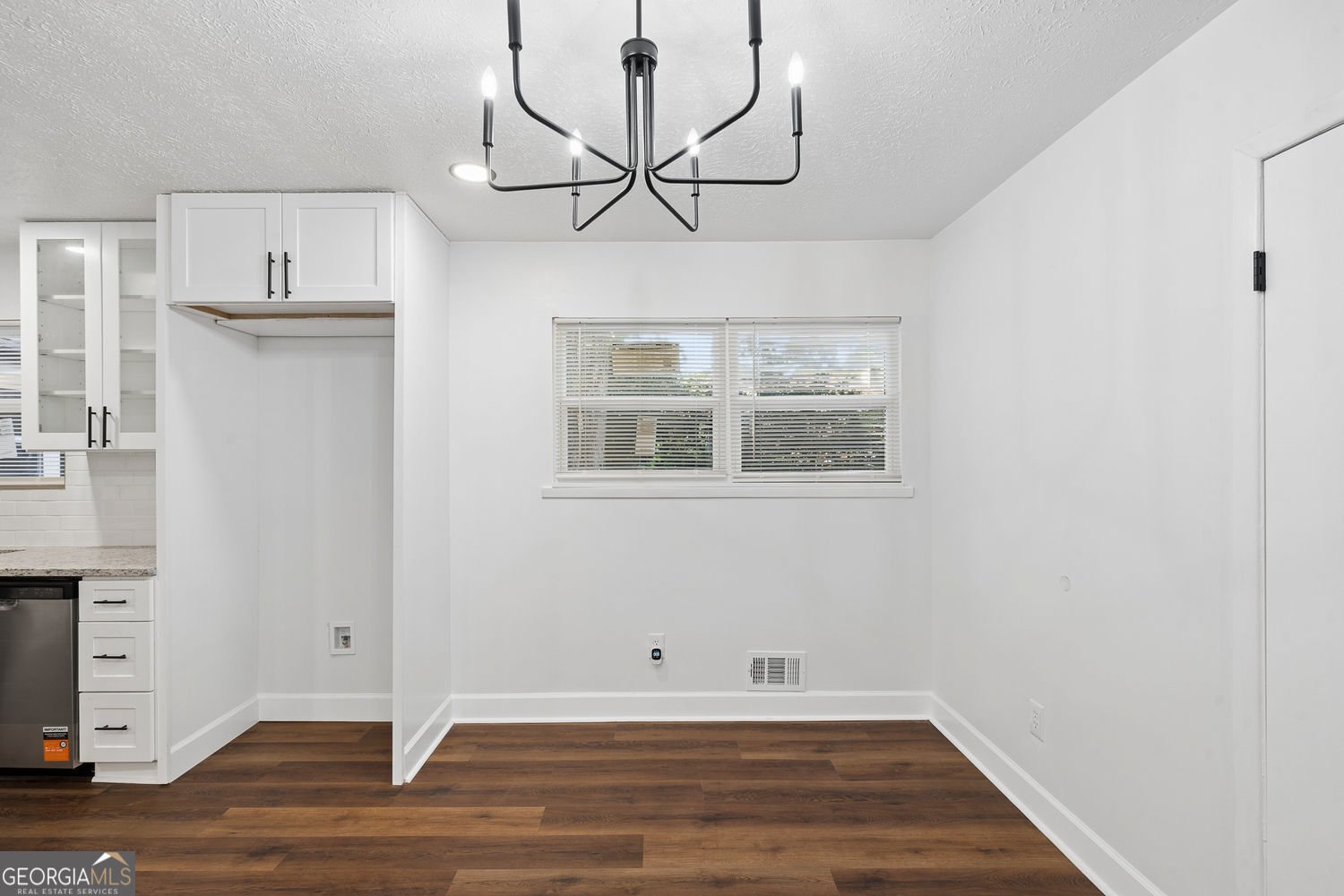 499 Queen Aliese Lane Jonesboro - Photo 8