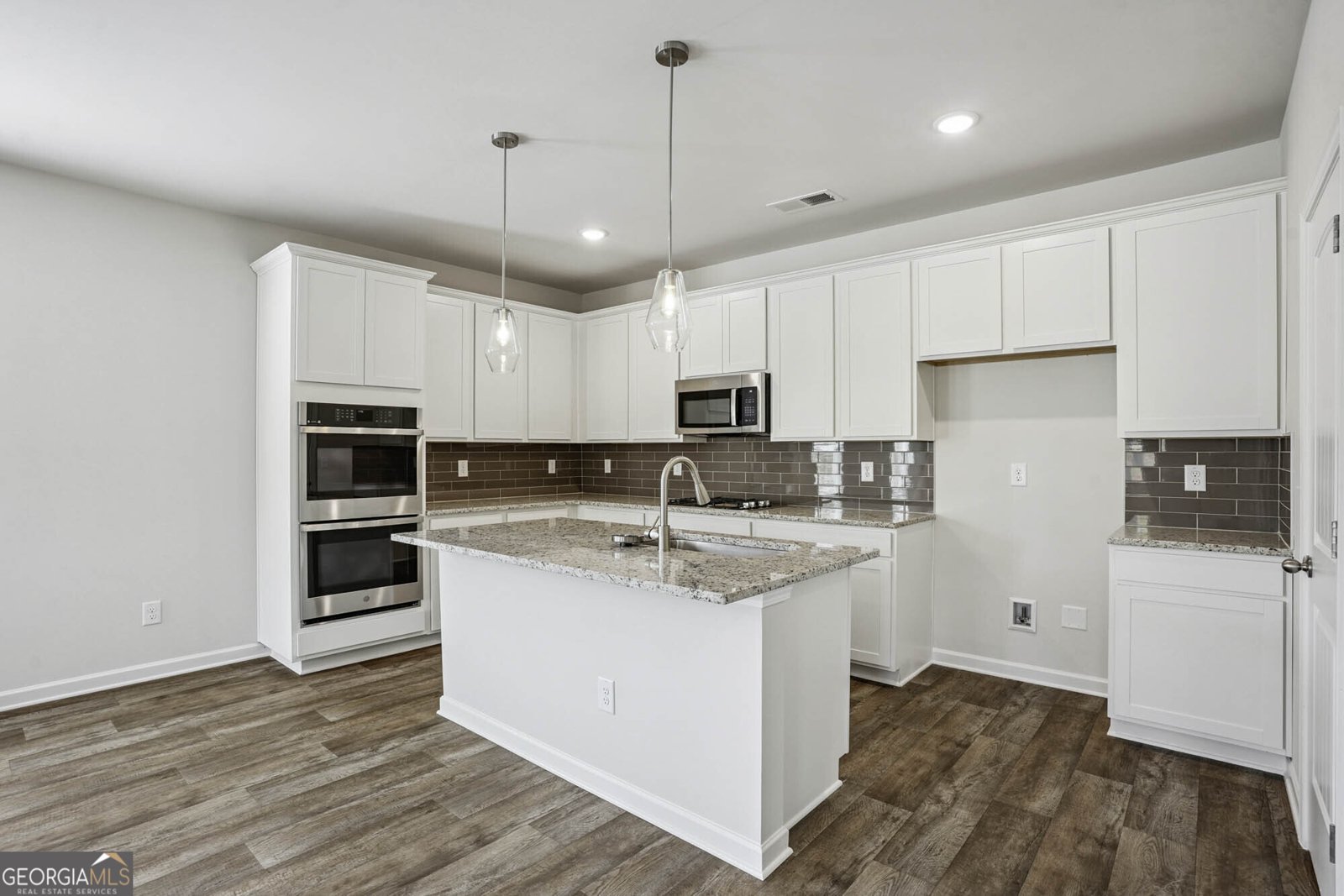 425 Orwell Drive Social Circle - Photo 12