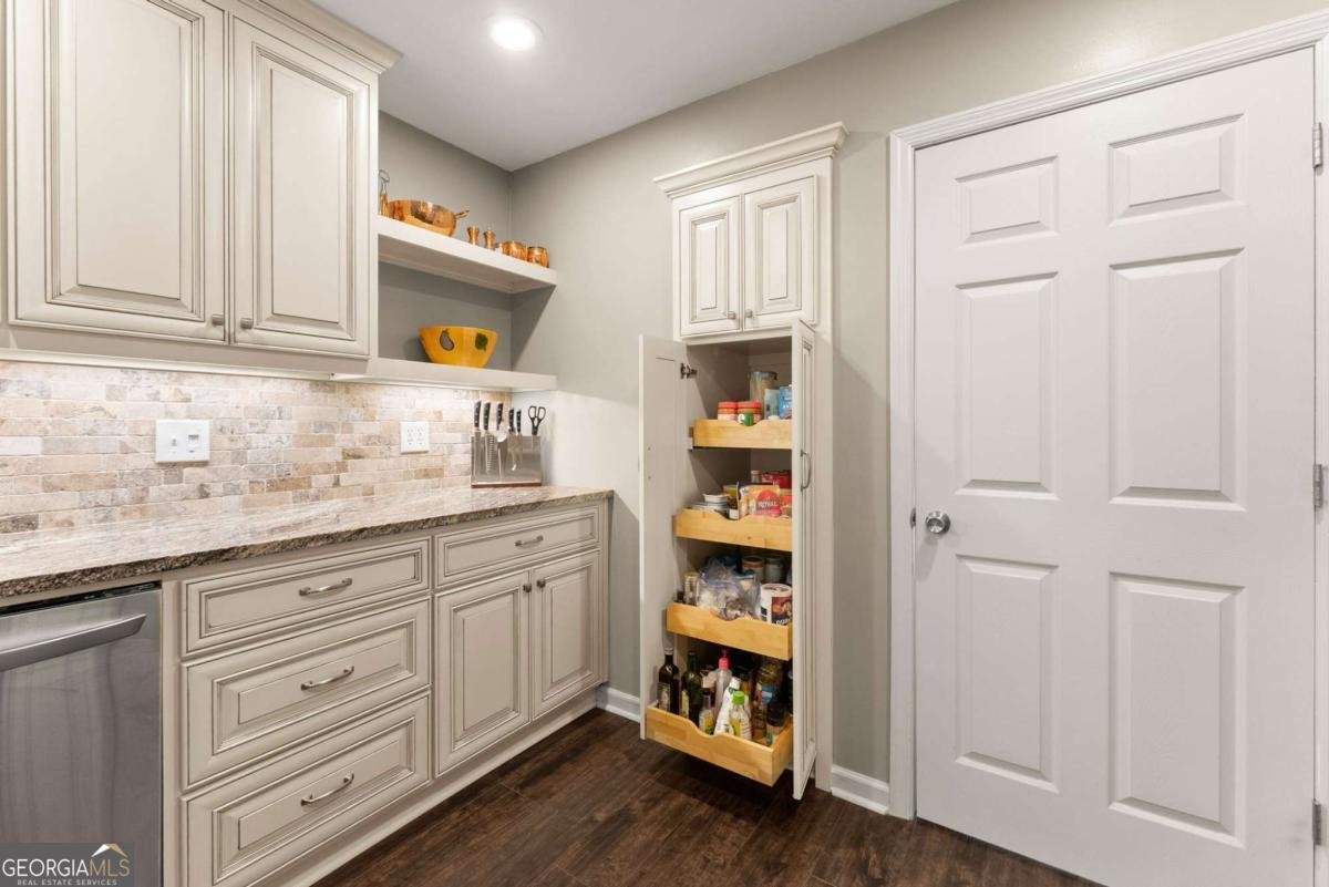 6413 Farm Ridge Court Flowery Branch - Photo 14
