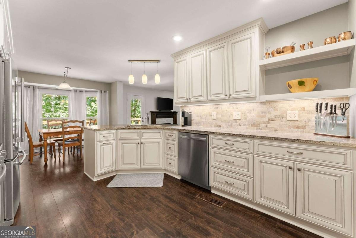 6413 Farm Ridge Court Flowery Branch - Photo 15