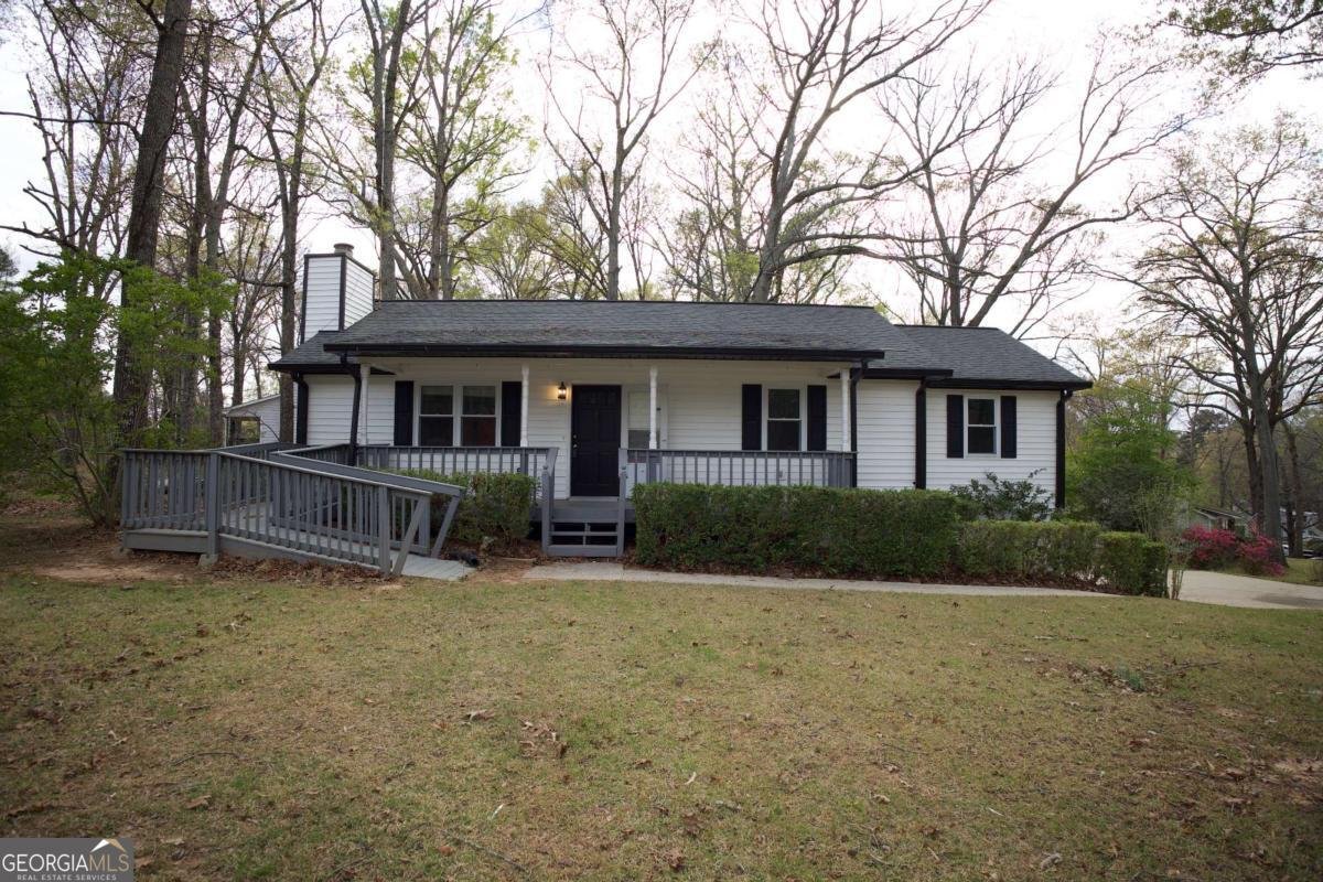 2955 Flowers Drive Douglasville - main photo
