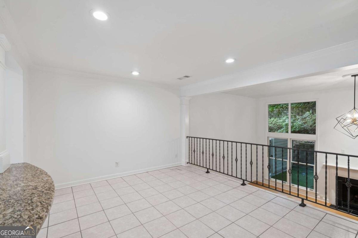 749 Hillpine Terrace Atlanta - Photo 11