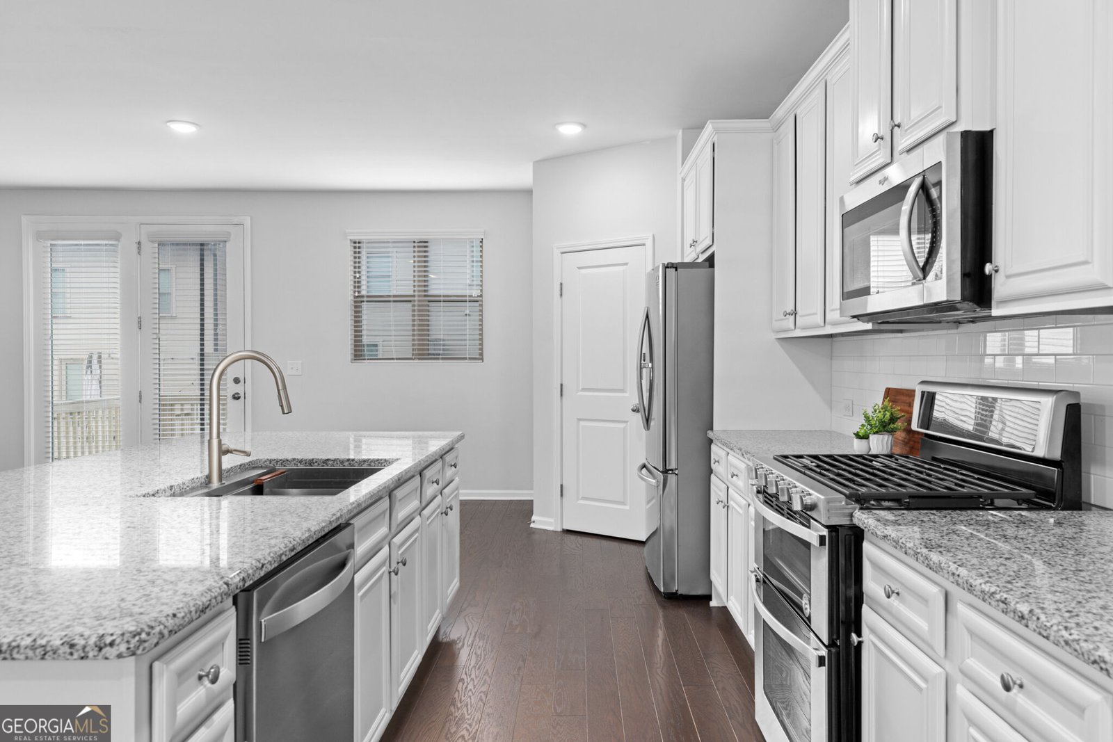 4361 White spruce ally Doraville - Photo 24