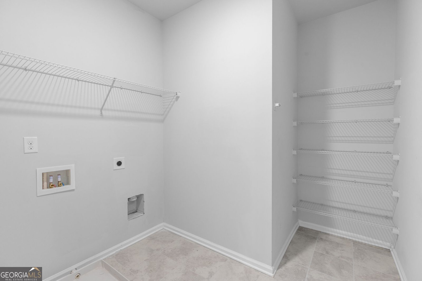 4361 White spruce ally Doraville - Photo 31