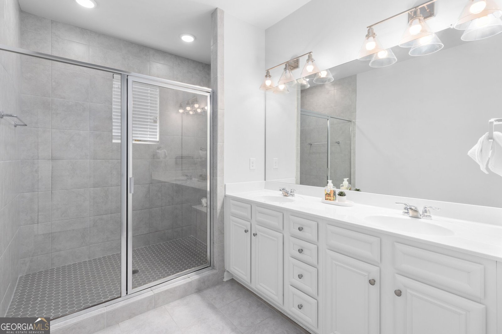 4361 White spruce ally Doraville - Photo 36