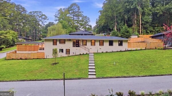 1447 Skyhaven Road Atlanta - main photo