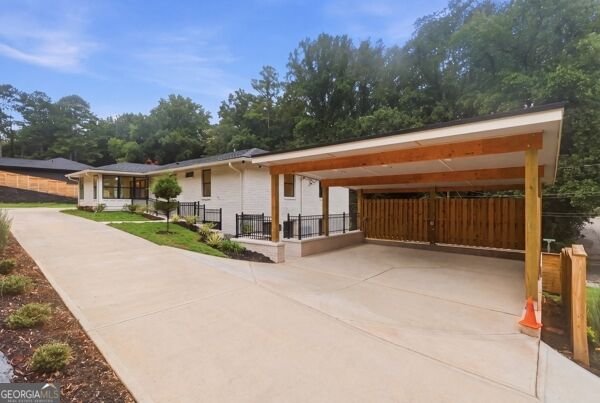 1447 Skyhaven Road Atlanta - Photo 9