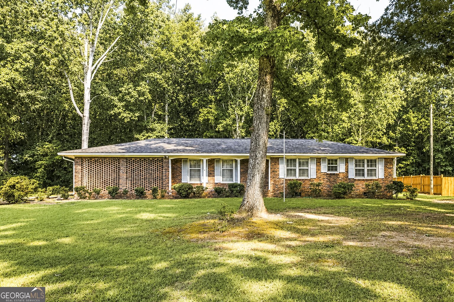 802 Cherokee Road Social Circle - main photo