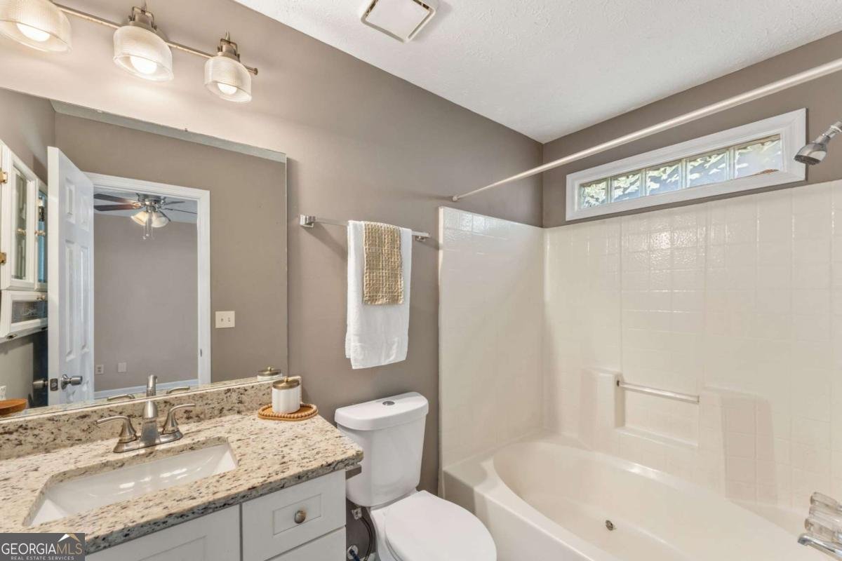 1047 Kennesborough Road Kennesaw - Photo 11