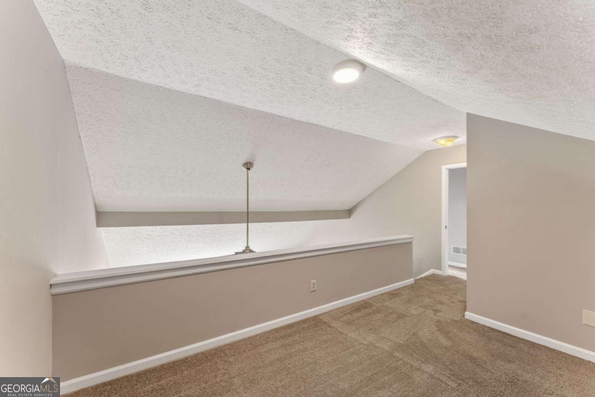 1047 Kennesborough Road Kennesaw - Photo 15