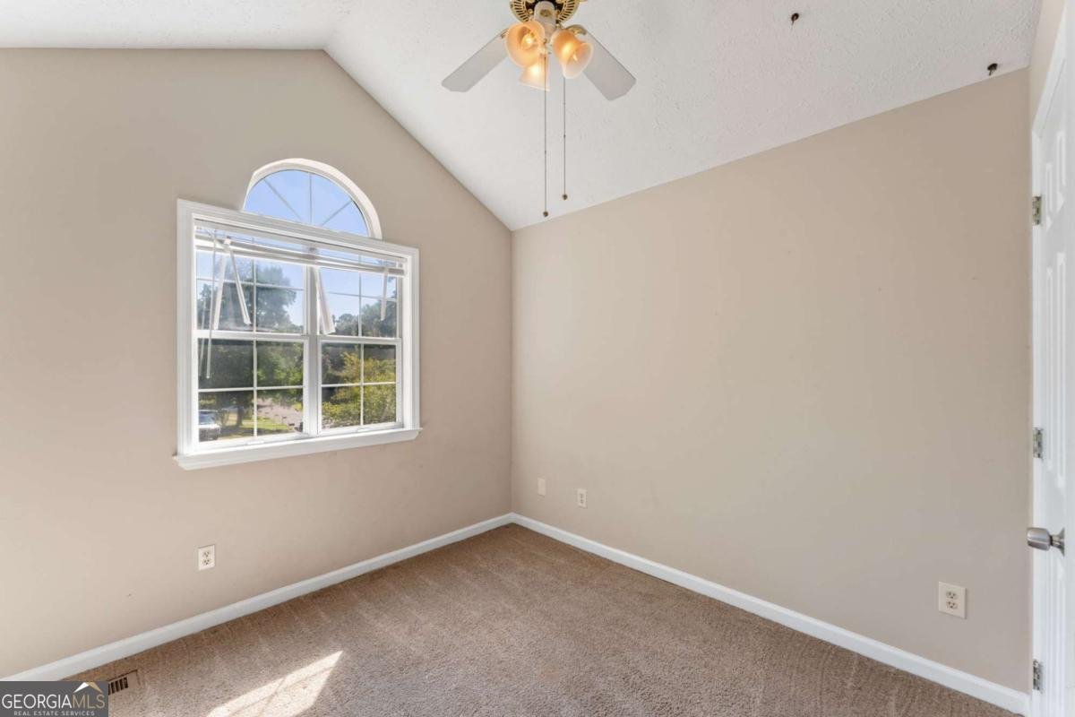 1047 Kennesborough Road Kennesaw - Photo 16