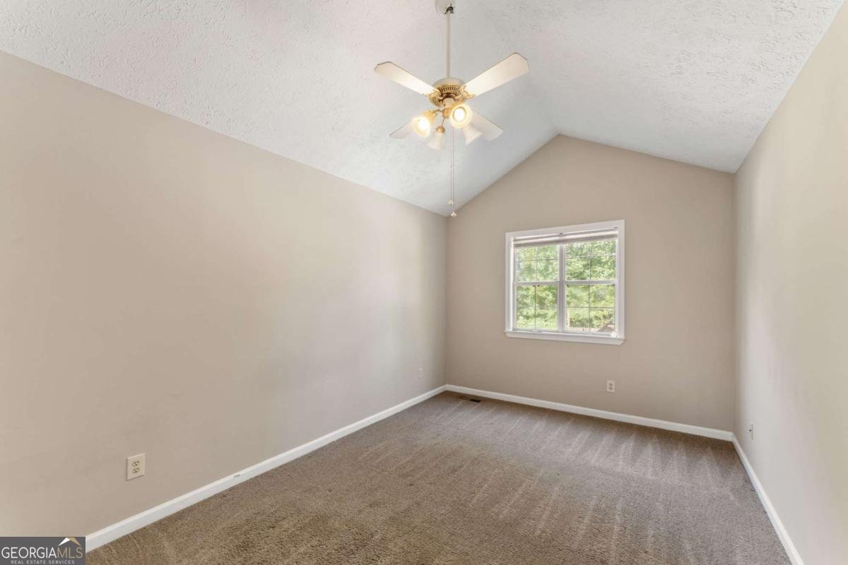 1047 Kennesborough Road Kennesaw - Photo 18