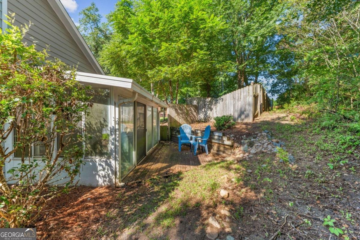 1047 Kennesborough Road Kennesaw - Photo 20