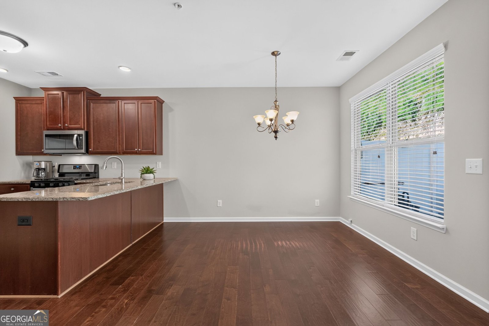 3383 Castleberry Village Circle Cumming - Photo 9