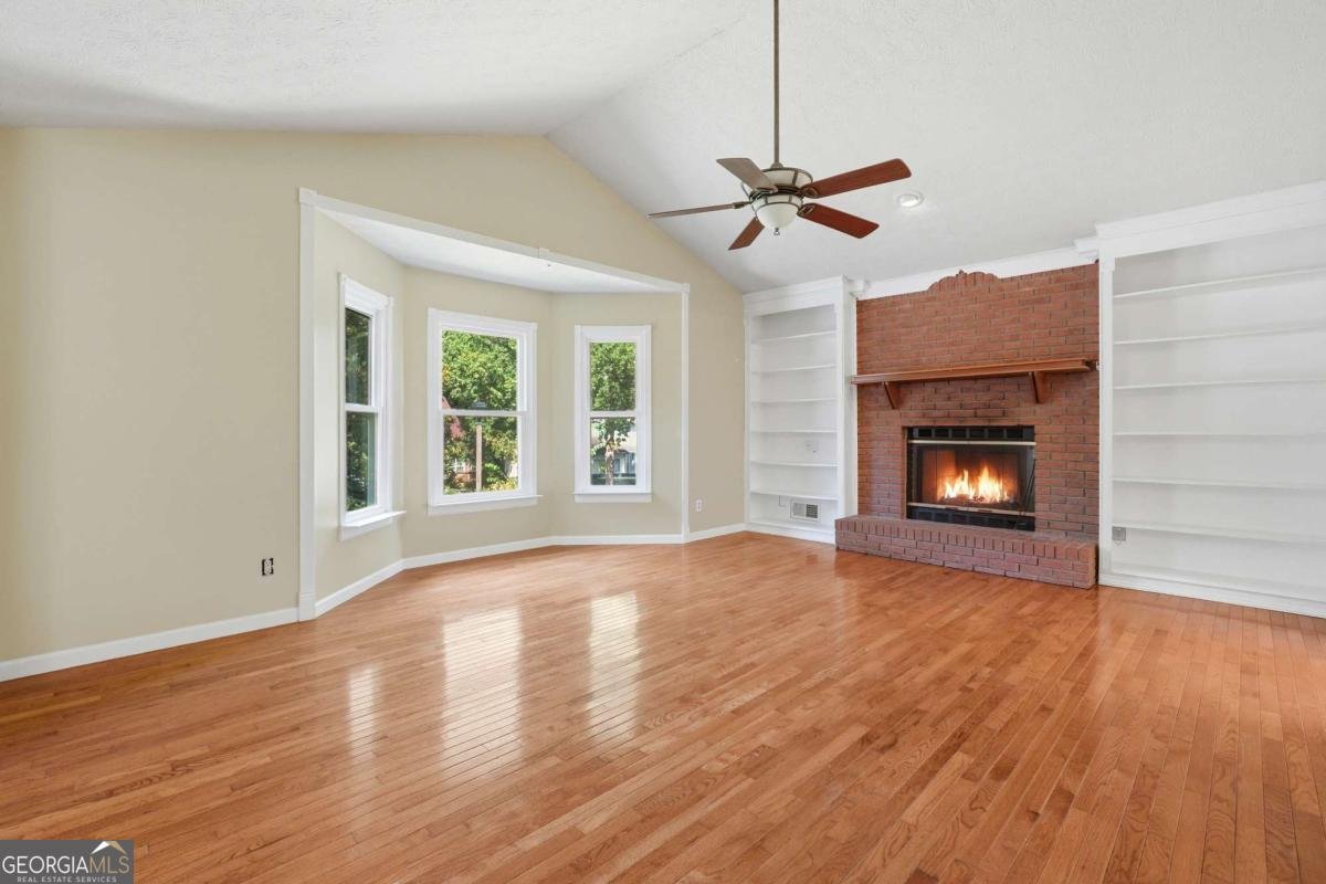 440 Hunters Cove Court Lawrenceville - Photo 7