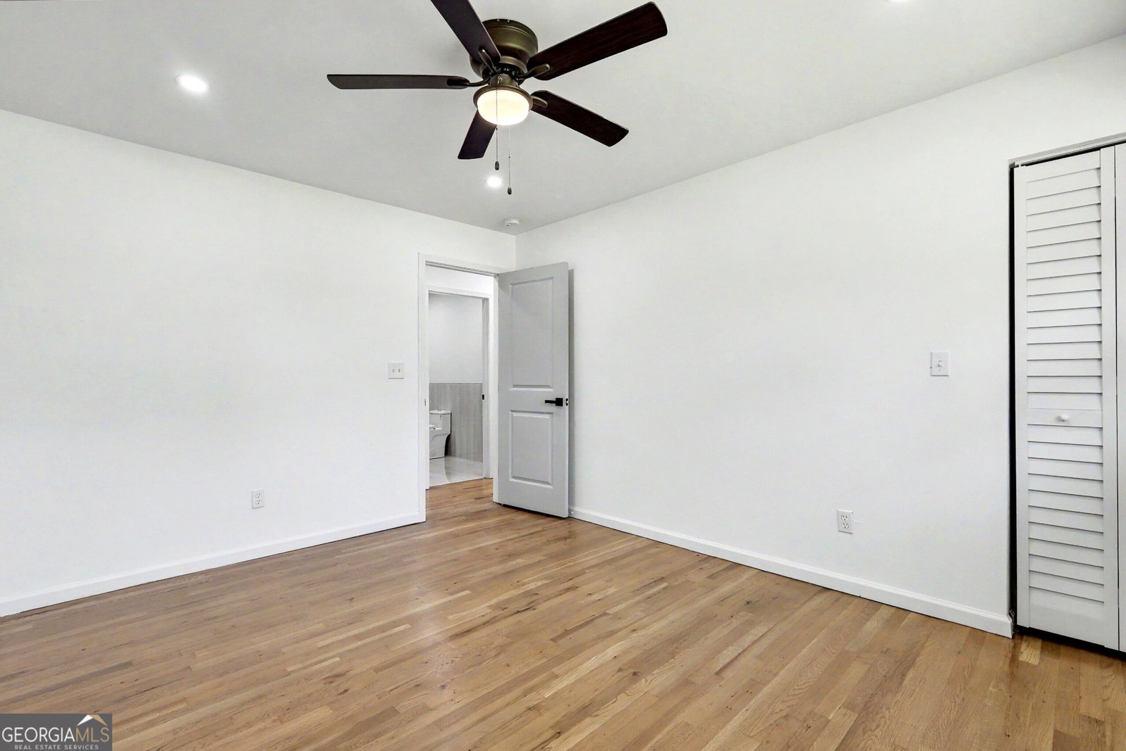 6260 Walker Road Riverdale - Photo 12