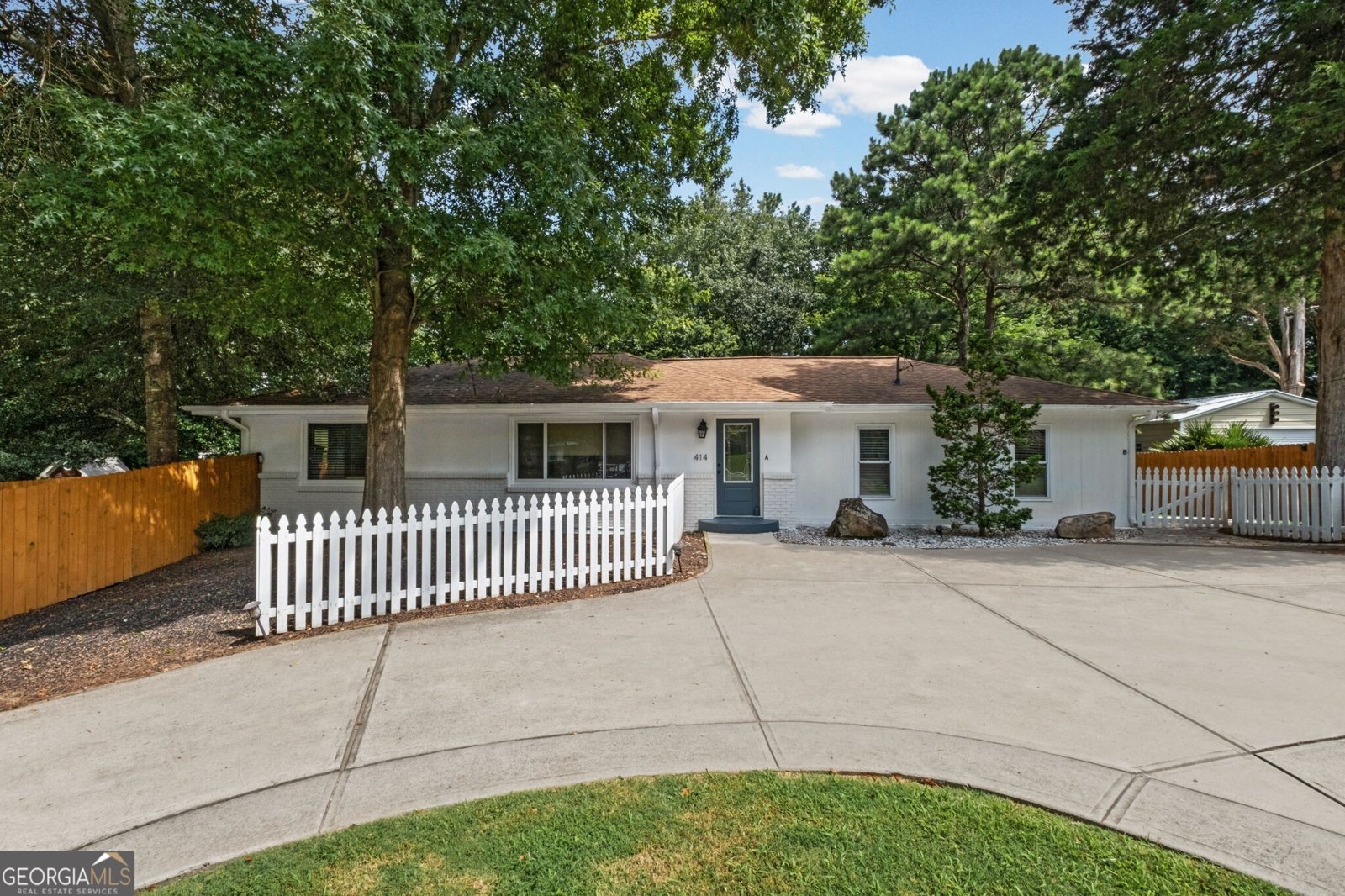 414 Charles Place Roswell - main photo