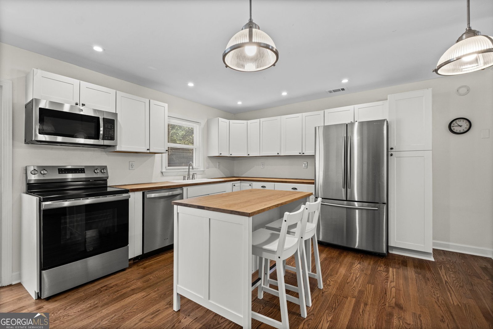 414 Charles Place Roswell - Photo 6