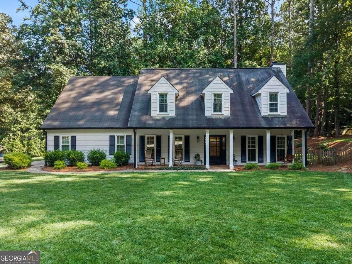 2123 Stone Hollow Court Marietta - main photo
