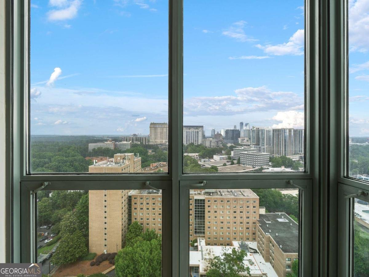2870 Pharr Court South Atlanta - Photo 36