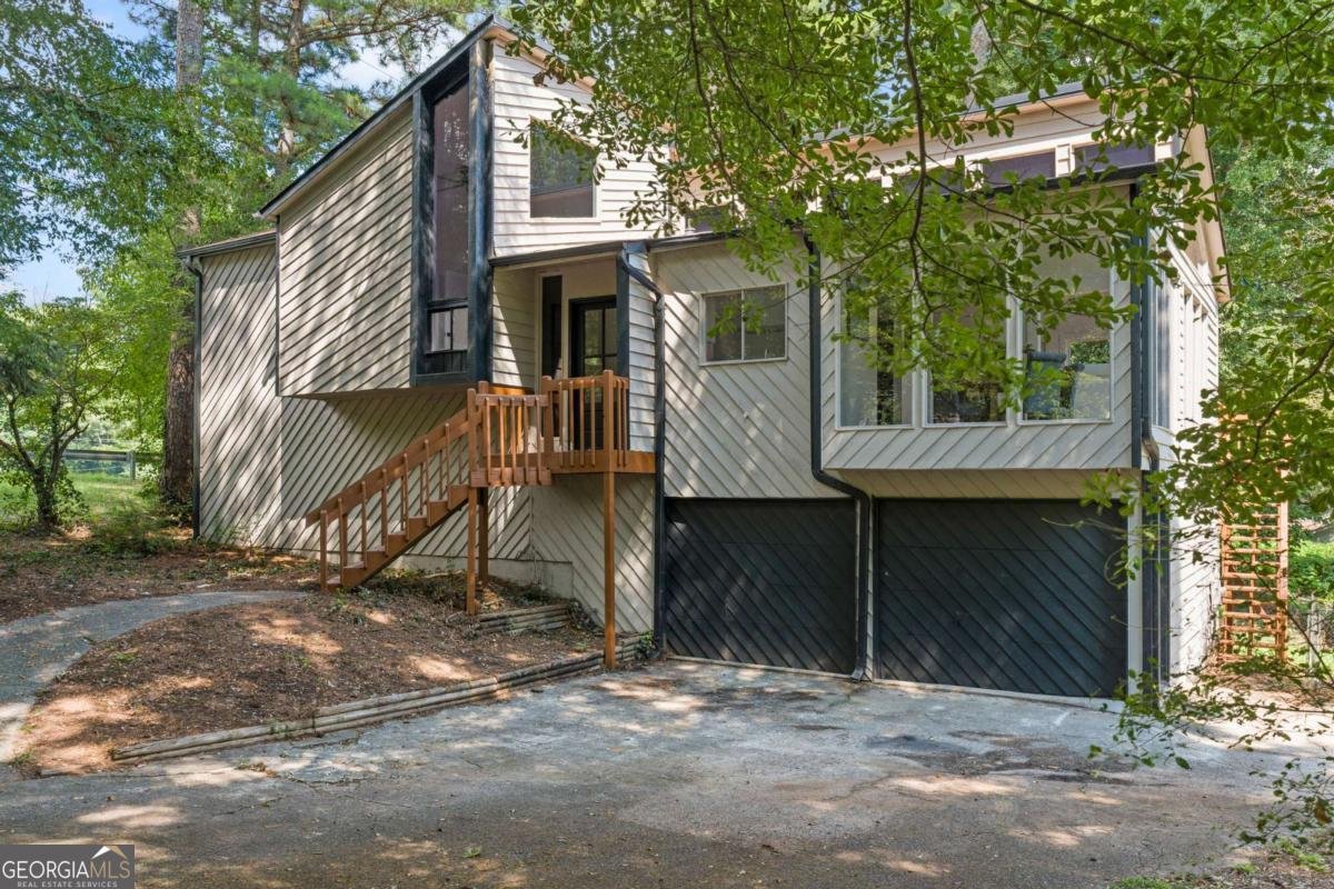 201 Rustic Ridge Drive Kennesaw - main photo