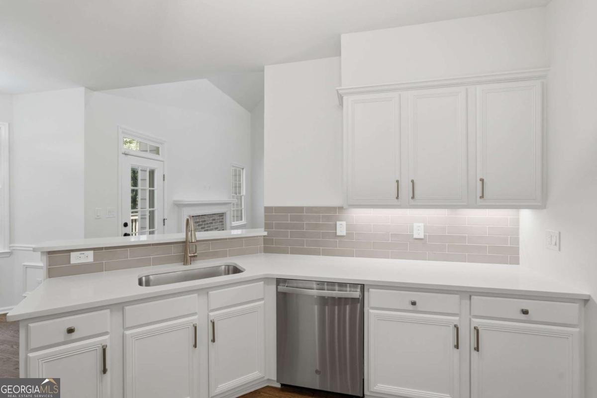 9370 Eagles Landing Drive Gainesville - Photo 12