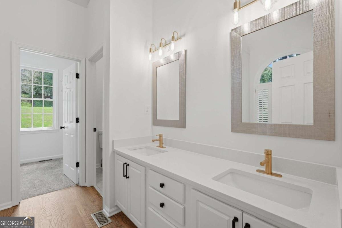 9370 Eagles Landing Drive Gainesville - Photo 15