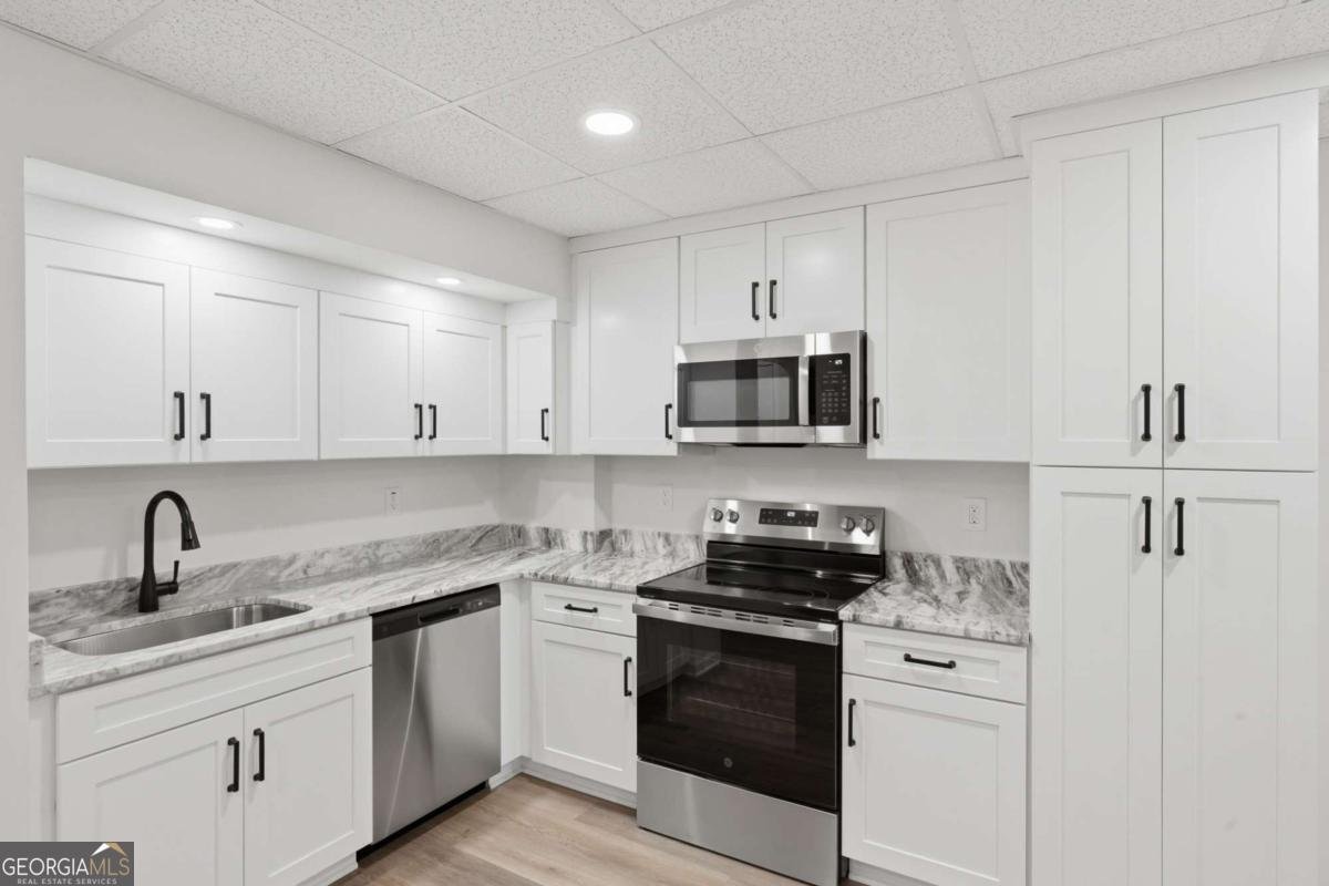 9370 Eagles Landing Drive Gainesville - Photo 34