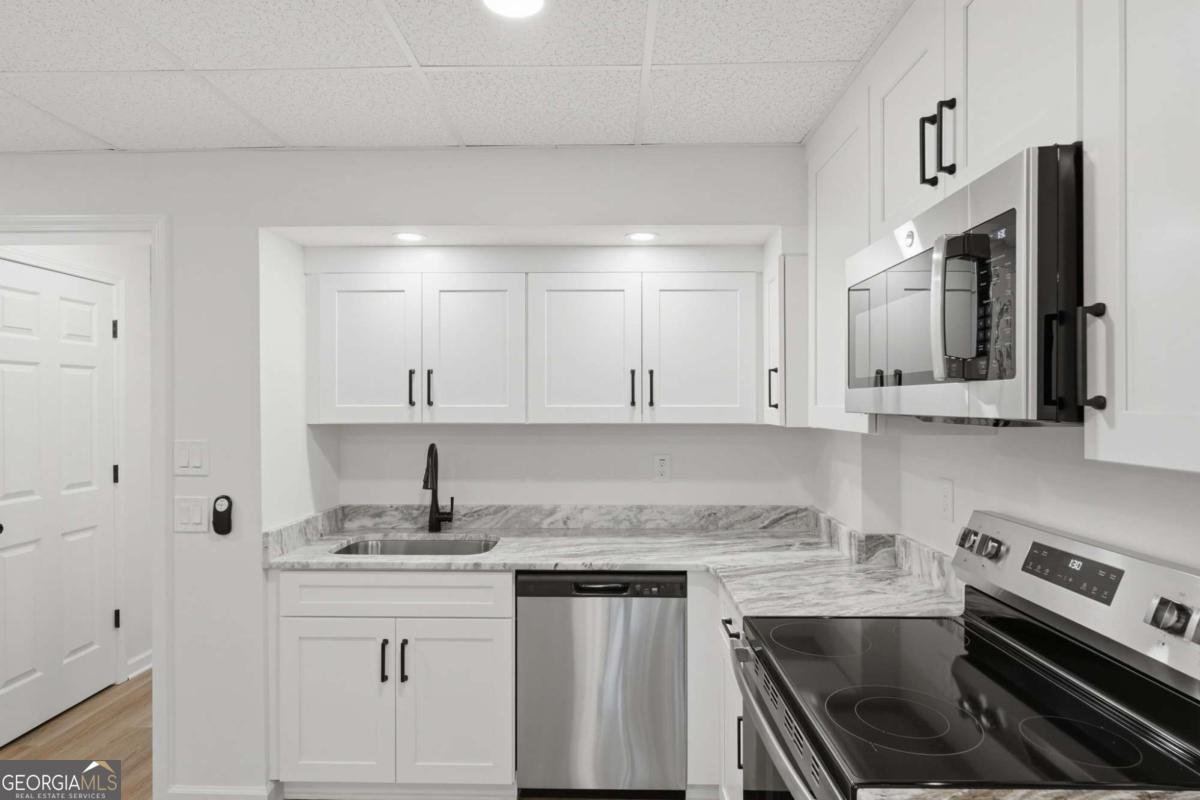 9370 Eagles Landing Drive Gainesville - Photo 35