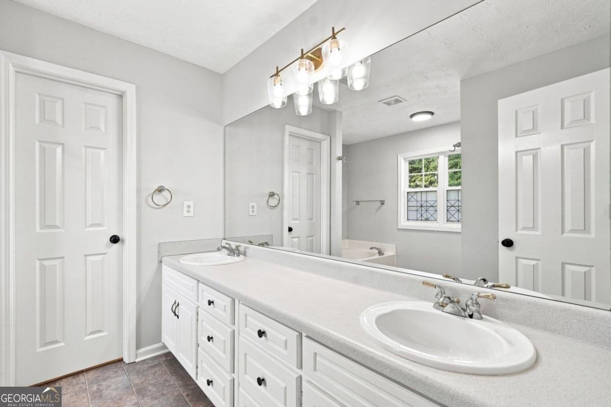 2685 Harbins Mill Drive Dacula - Photo 32