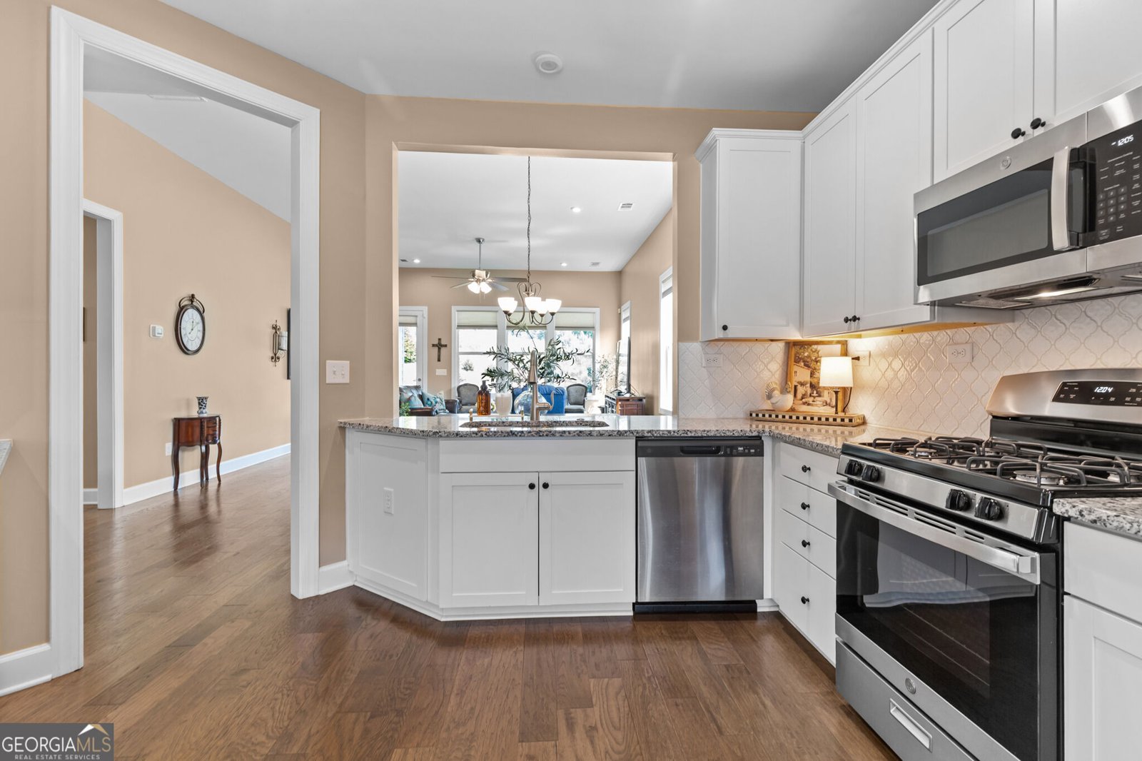 215 Silver Court Hoschton - Photo 12