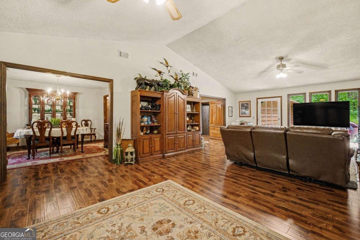 25 Woodall Rd Se White - Photo 10