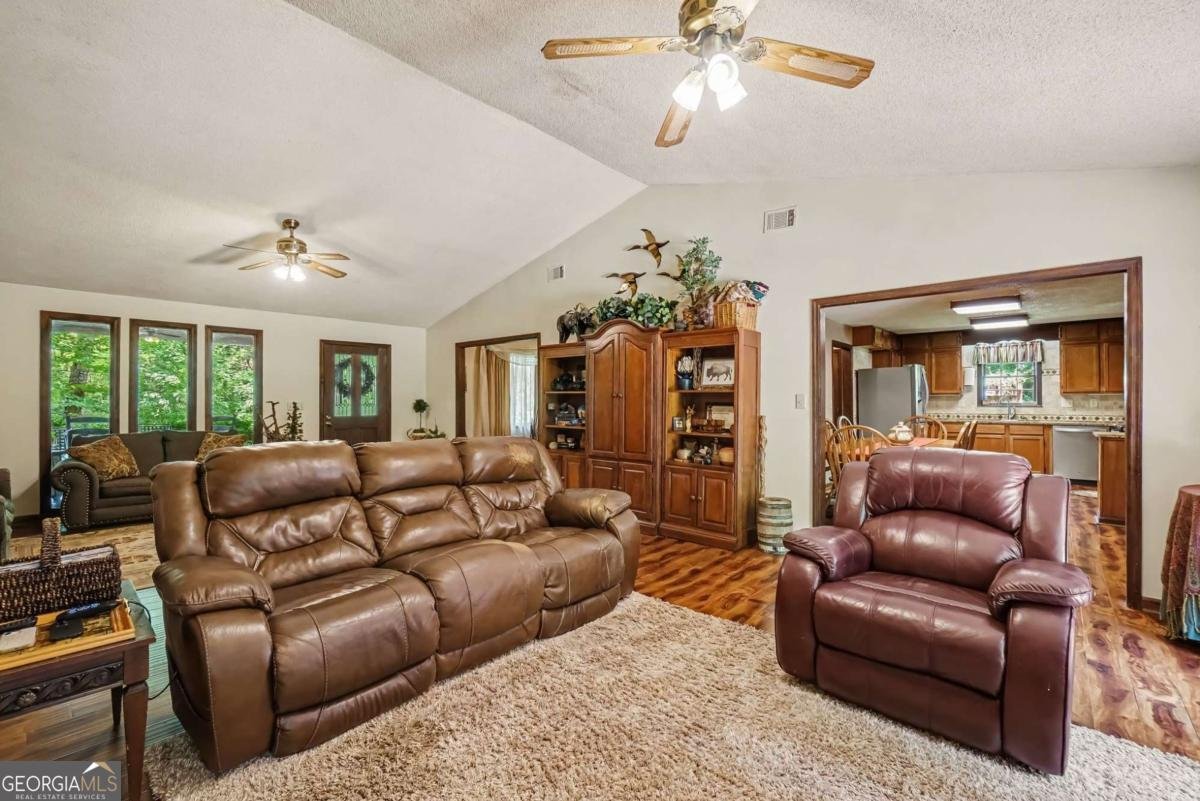 25 Woodall Rd Se White - Photo 9