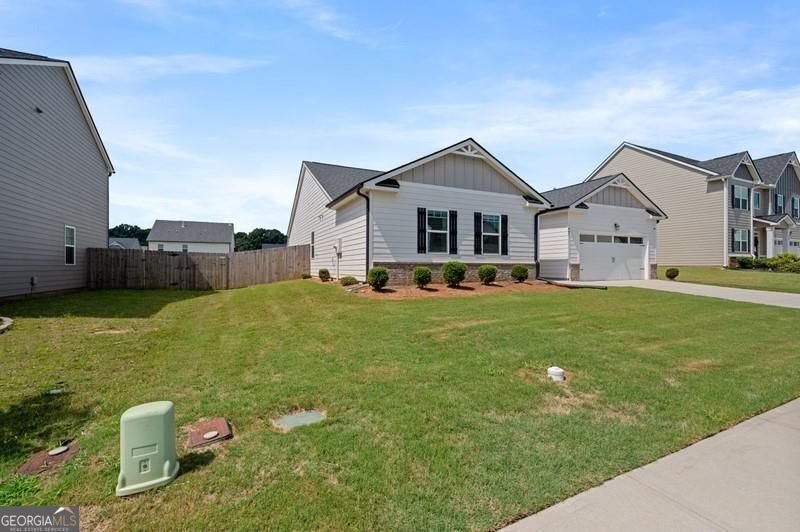 647 Graham Campbell Lane Statham - main photo