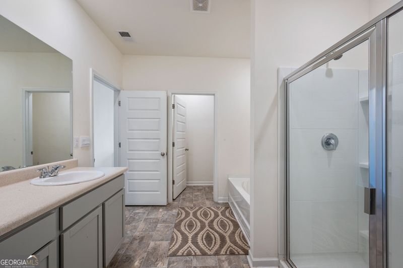 647 Graham Campbell Lane Statham - Photo 12