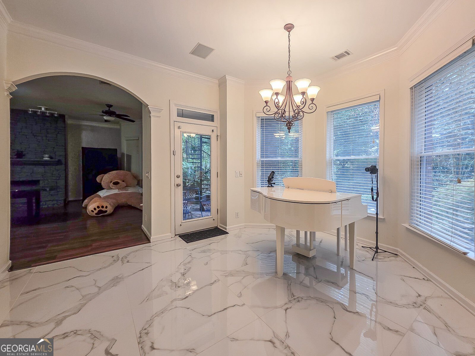 8190 Nesbit Ferry Road Sandy Springs - Photo 32