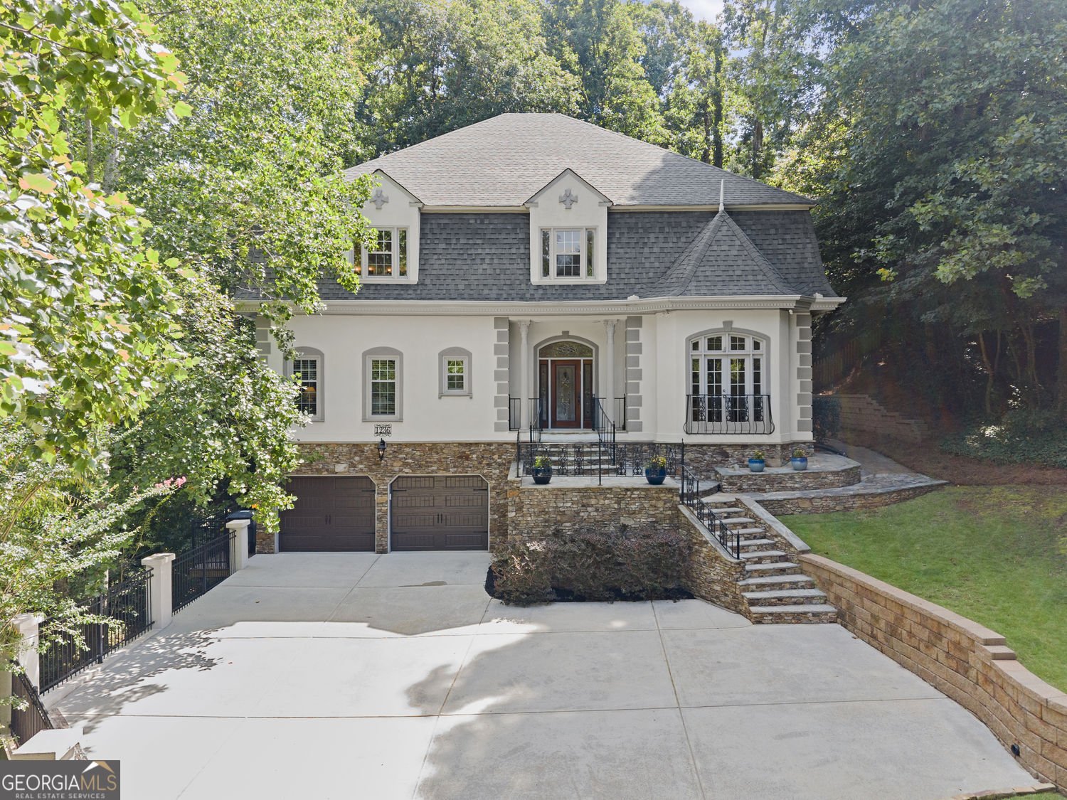 1236 Riversound Court Marietta - main photo