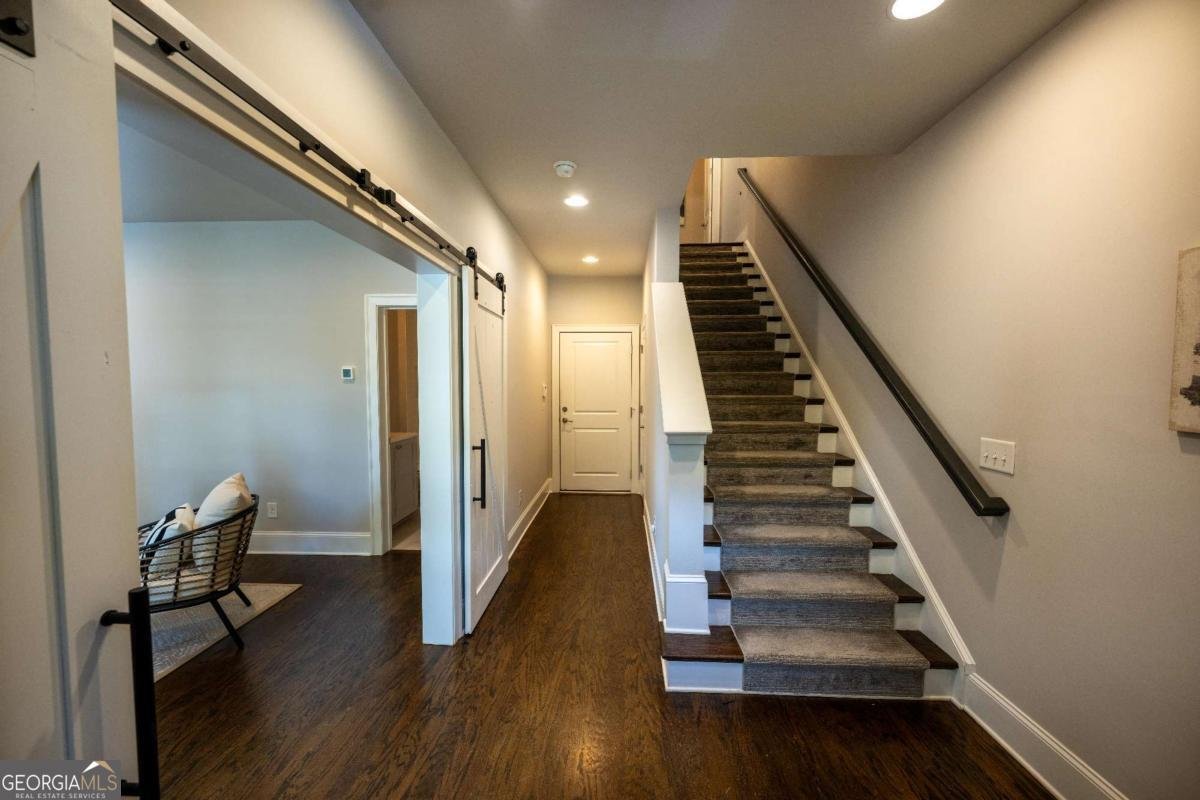 130 Clover Court Roswell - Photo 15