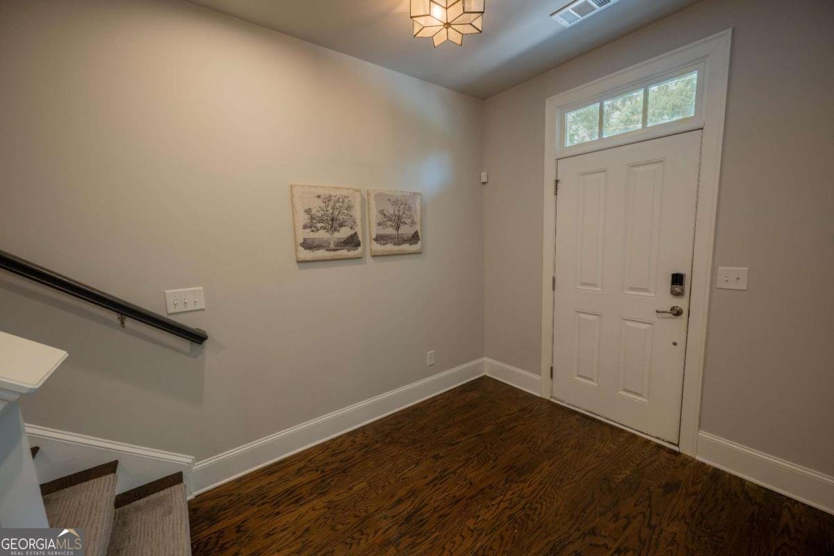 130 Clover Court Roswell - Photo 16