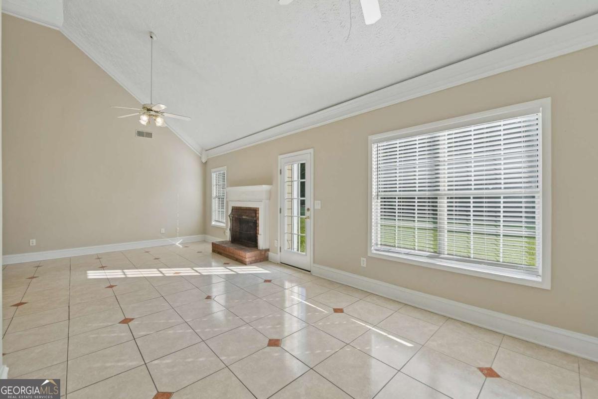 2084 Green Gate Place Grayson - Photo 10