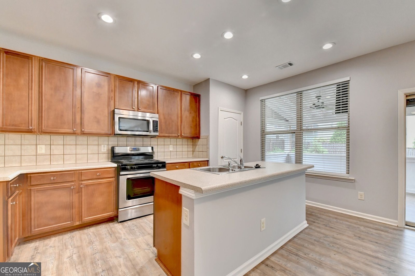 515 Creekshire Circle Canton - Photo 14
