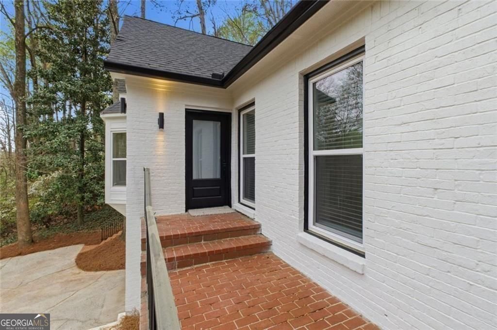 7170 Riverside Drive Atlanta - Photo 10