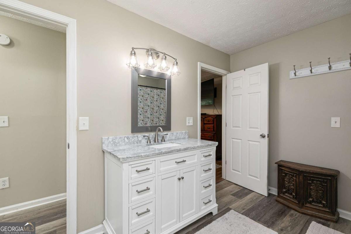 844 Hardy Circle Dallas - Photo 22