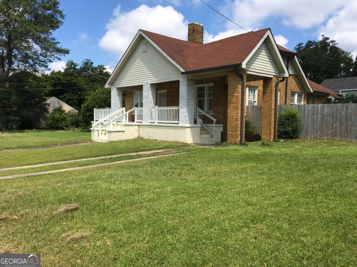 697 Ormond Terrace Macon - main photo