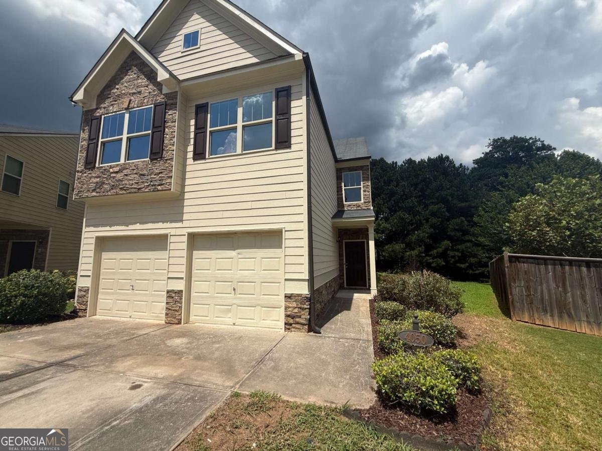 4050 Ironwood Drive Atlanta - main photo
