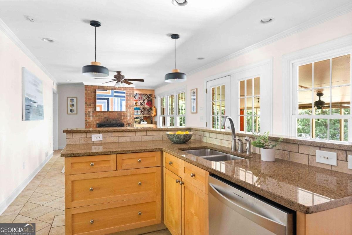 2480 Flair Knoll Drive Atlanta - Photo 20
