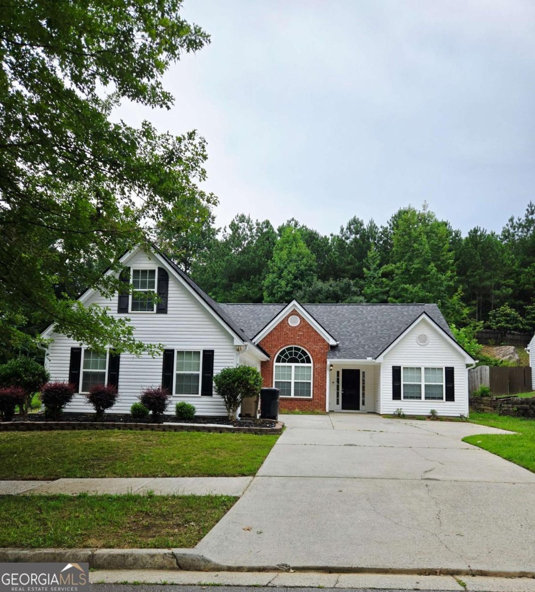2145 Mina Lane Drive Buford - main photo