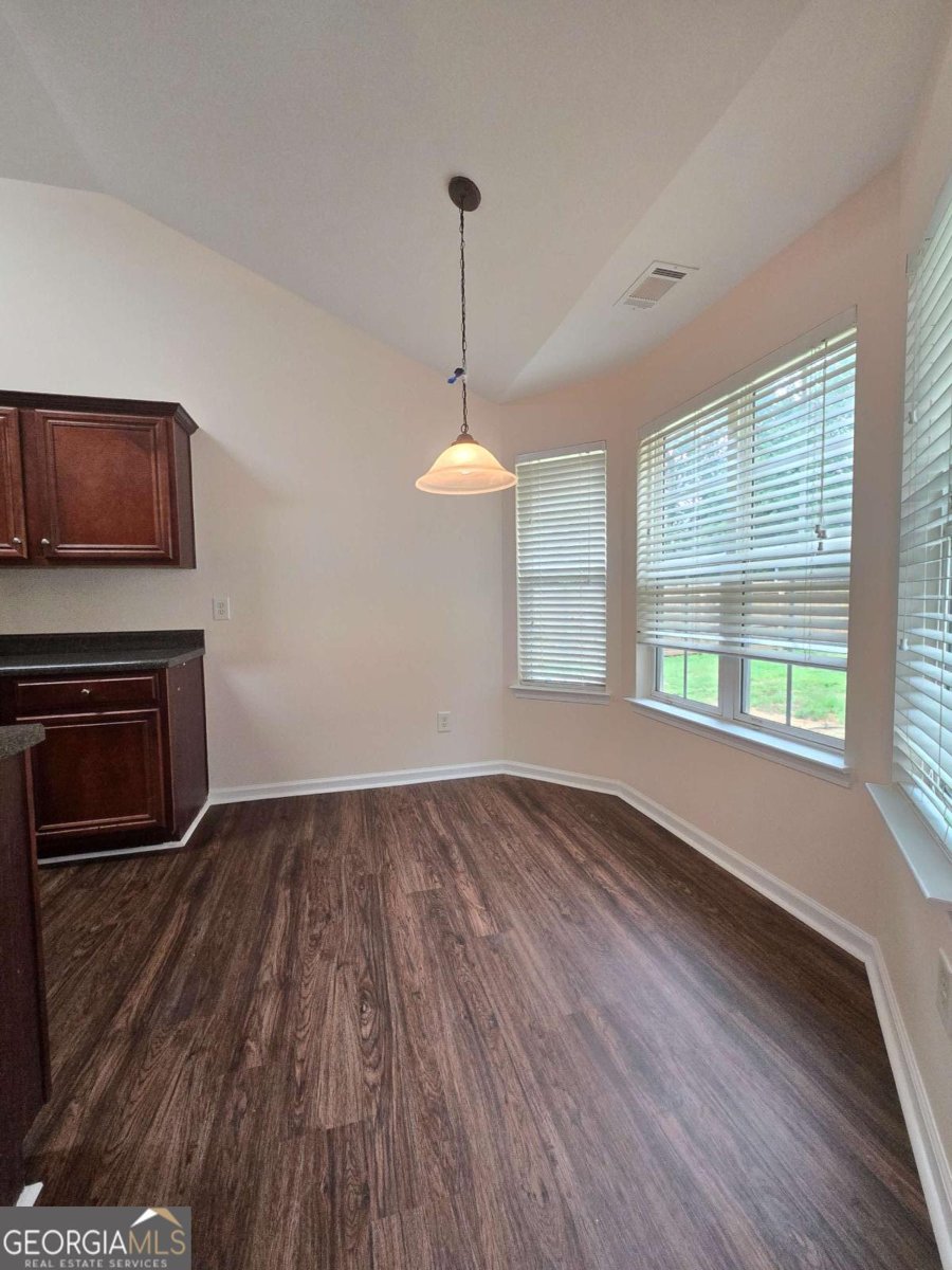 2145 Mina Lane Drive Buford - Photo 10